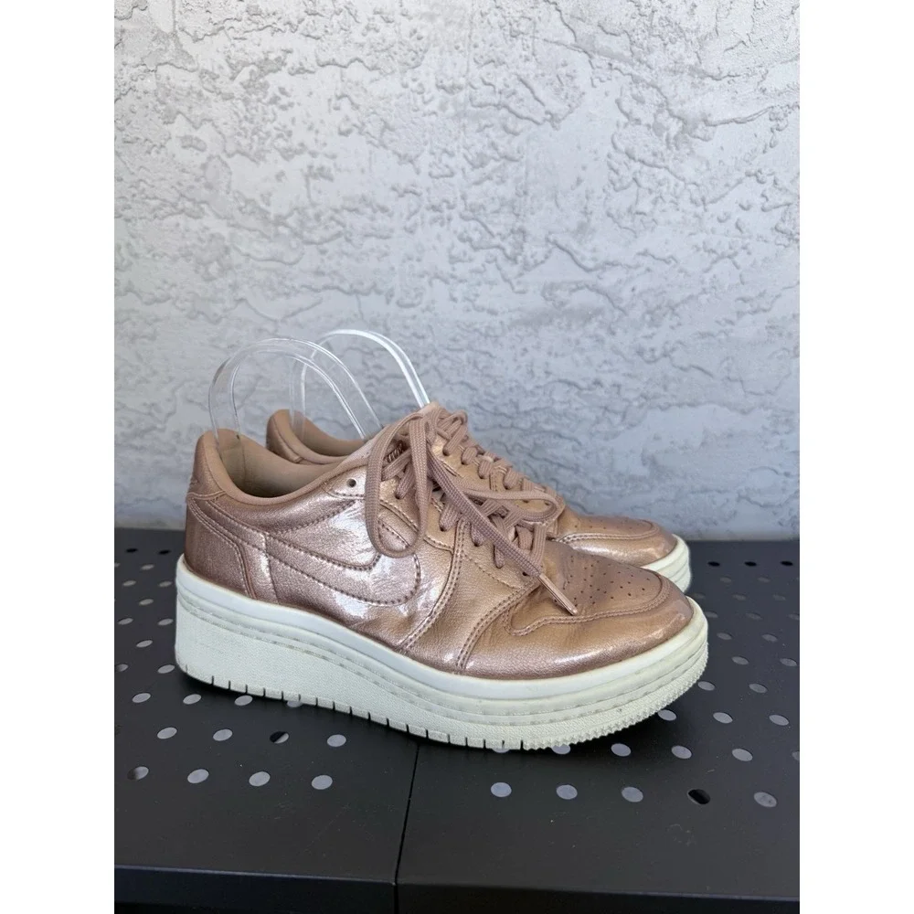 Nike Jordan Retro 1 Low Lifted Met Bronze Pink Womens 7‎ Platform A01334-901